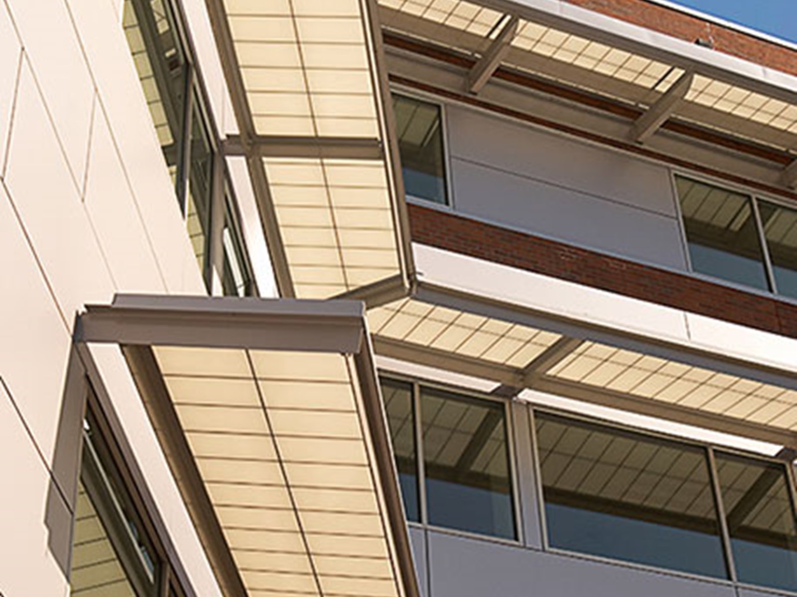 Custom Kalwall Daylighting Solutions | DeaMor